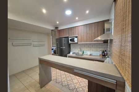 Apartamento à venda com 105m², 2 quartos e sem vagaCozinha