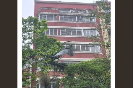 Apartamento à venda com 105m², 2 quartos e sem vagaFachada