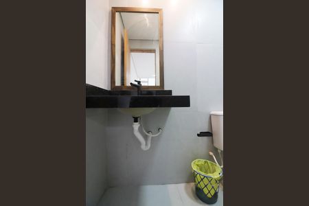Banheiro Social de kitnet/studio para alugar com 1 quarto, 34m² em Jardim do Mar, São Bernardo do Campo