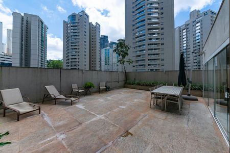 Apartamento para alugar com 306m², 4 quartos e 3 vagasÁrea externa privativa