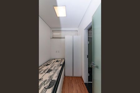 Apartamento para alugar com 306m², 4 quartos e 3 vagasQuarto de Serviço