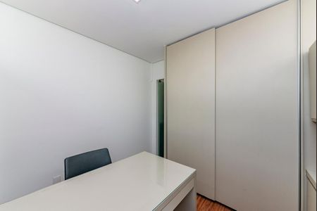 Apartamento para alugar com 306m², 4 quartos e 3 vagasEscritório