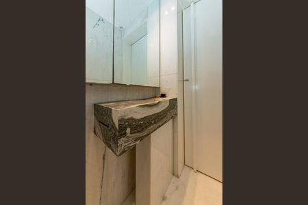 Apartamento para alugar com 306m², 4 quartos e 3 vagasLavabo