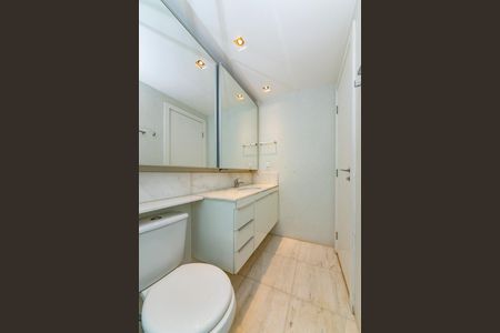 Apartamento para alugar com 306m², 4 quartos e 3 vagasBanheiro da Suíte 2