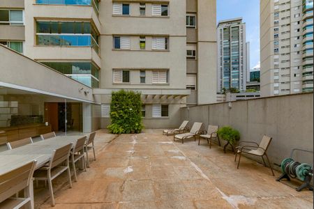 Apartamento para alugar com 306m², 4 quartos e 3 vagasÁrea externa privativa