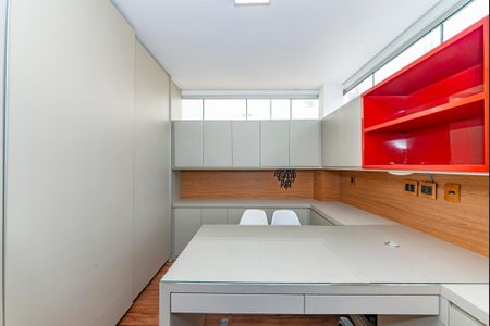 Apartamento para alugar com 306m², 4 quartos e 3 vagasEscritório