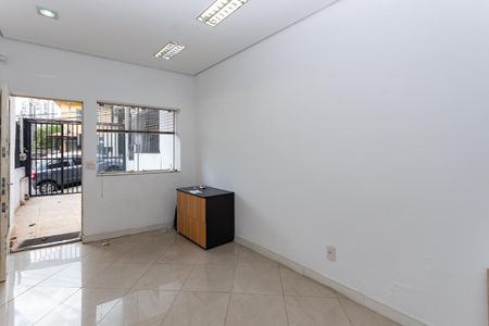 Casa para alugar com 84m², 2 quartos e 1 vagaSala
