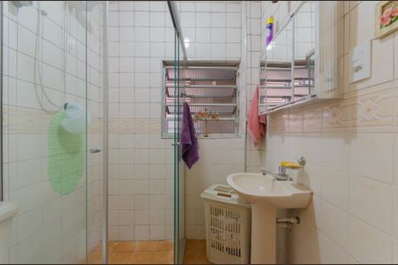 Apartamento à venda com 81m², 2 quartos e 1 vaga Apartamento à venda com 81m², 2 quartos e 1 vagaBanheiro