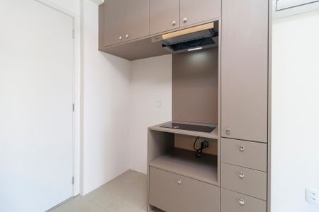 Cozinha de apartamento para alugar com 1 quarto, 35m² em Santo Amaro, São Paulo