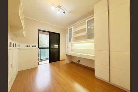 Apartamento à venda com 192m², 4 quartos e 4 vagasFoto 32