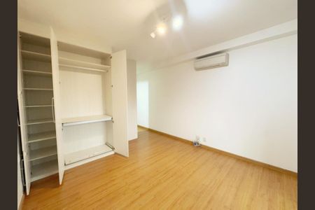 Apartamento à venda com 192m², 4 quartos e 4 vagasFoto 45