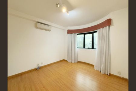 Apartamento à venda com 192m², 4 quartos e 4 vagasFoto 46