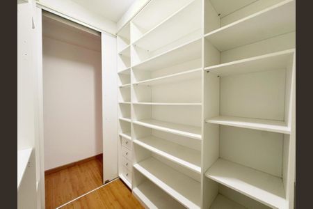 Apartamento à venda com 192m², 4 quartos e 4 vagasFoto 51