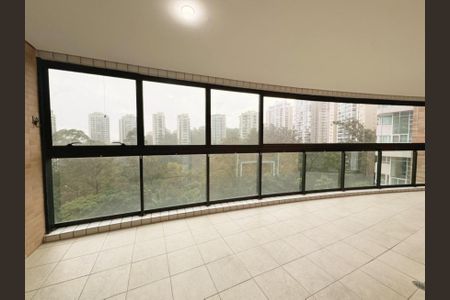Apartamento à venda com 192m², 4 quartos e 4 vagasFoto 11