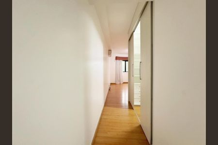 Apartamento à venda com 192m², 4 quartos e 4 vagasFoto 43