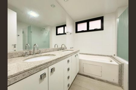Apartamento à venda com 192m², 4 quartos e 4 vagasFoto 54