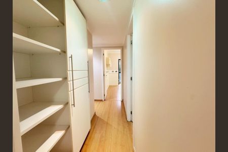 Apartamento à venda com 192m², 4 quartos e 4 vagasFoto 19