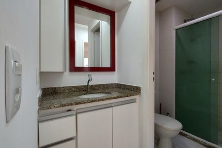 Apartamento à venda com 70m², 3 quartos e 1 vaga Apartamento à venda com 70m², 3 quartos e 1 vagaBanheiro Social