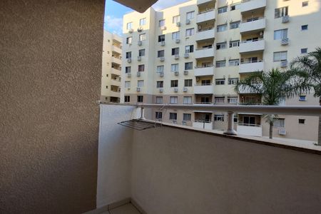 Apartamento à venda com 70m², 3 quartos e 1 vaga Apartamento à venda com 70m², 3 quartos e 1 vagaVaranda