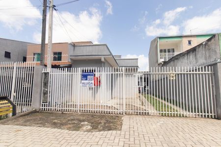 Fachada de casa à venda com 2 quartos, 33m² em Campo de Santana, Curitiba
