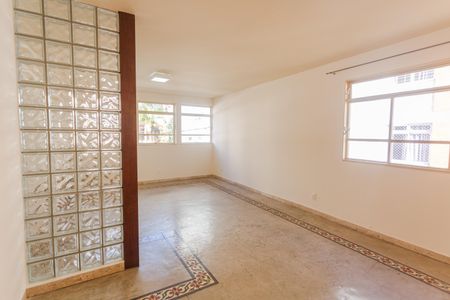 Apartamento para alugar com 166m², 4 quartos e 1 vagaSala