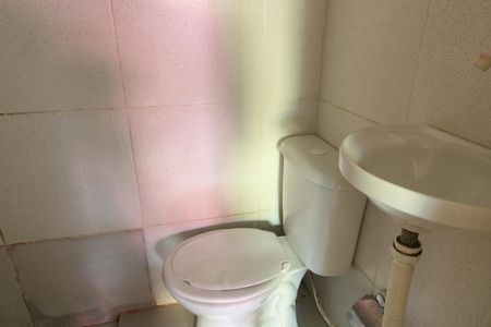 Banheiro de casa para alugar com 1 quarto, 49m² em Vila Santa Ines, São Paulo