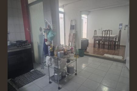 Casa à venda com 200m², 4 quartos e 2 vagas Casa à venda com 200m², 4 quartos e 2 vagasFoto 31