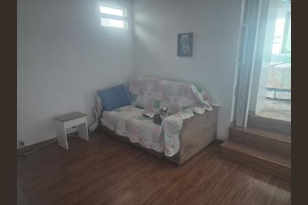 Foto 26 de casa à venda com 4 quartos, 200m² em Vila Romero, São Paulo