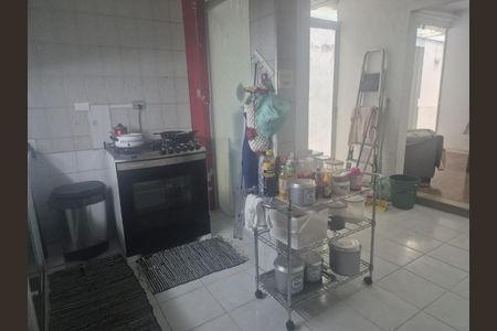 Casa à venda com 200m², 4 quartos e 2 vagas Casa à venda com 200m², 4 quartos e 2 vagasFoto 25