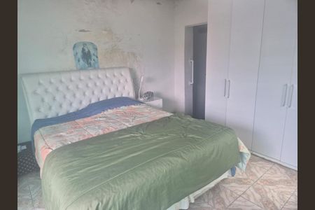 Casa à venda com 200m², 4 quartos e 2 vagas Casa à venda com 200m², 4 quartos e 2 vagasFoto 24