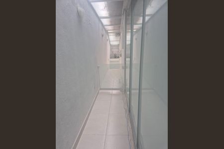 Casa à venda com 200m², 4 quartos e 2 vagas Casa à venda com 200m², 4 quartos e 2 vagasFoto 17