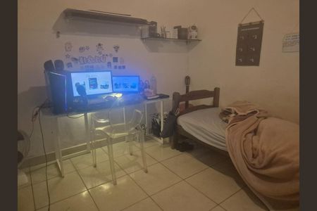 Casa à venda com 200m², 4 quartos e 2 vagas Casa à venda com 200m², 4 quartos e 2 vagasFoto 06