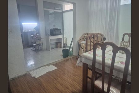 Foto 33 de casa à venda com 4 quartos, 200m² em Vila Romero, São Paulo