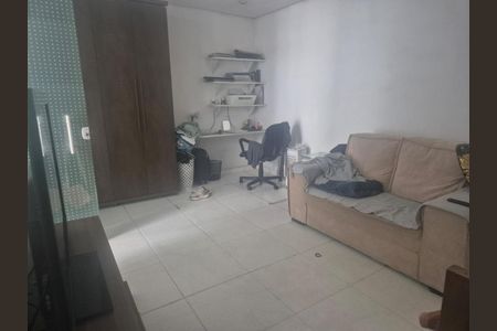 Foto 08 de casa à venda com 4 quartos, 200m² em Vila Romero, São Paulo