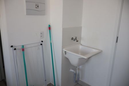 Apartamento para alugar com 33m², 2 quartos e sem vagaSala/cozinha/área de serviçoSala/cozinha/área de serviço