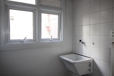 Apartamento à venda com 67m², 2 quartos e 1 vagaÁrea de Serviço
