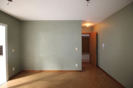 Sala de apartamento à venda com 2 quartos, 67m² em Jardim Itu, Porto Alegre