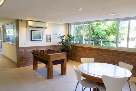 Apartamento para alugar com 74m², 2 quartos e 1 vaga Apartamento para alugar com 74m², 2 quartos e 1 vagaSalão de jogos