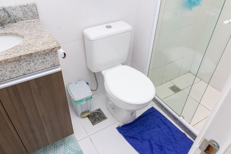 Apartamento para alugar com 74m², 2 quartos e 1 vaga Apartamento para alugar com 74m², 2 quartos e 1 vagaBanheiro da Suíte