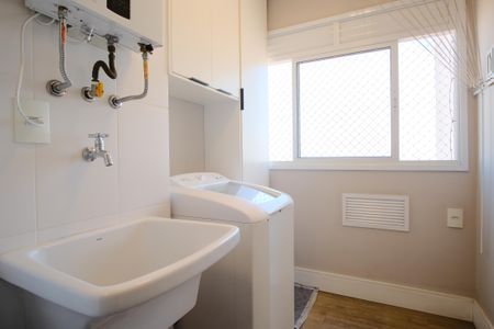 Apartamento à venda com 66m², 2 quartos e 1 vagaÁrea de Serviço