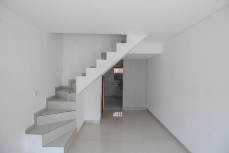 Sala de casa para alugar com 2 quartos, 57m² em Rodilândia, Nova Iguaçu