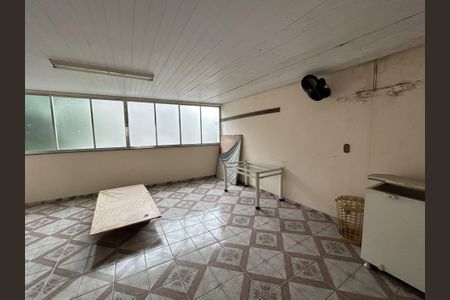 Casa à venda com 204m², 3 quartos e sem vagaÁrea comum - Salão de festas