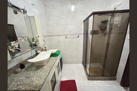 Casa à venda com 204m², 3 quartos e sem vagaBanheiro 1