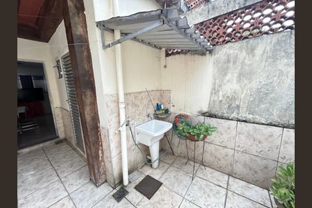 Casa à venda com 204m², 3 quartos e sem vagaÁrea de Serviço