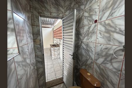 Casa à venda com 204m², 3 quartos e sem vagaBanheiro 2