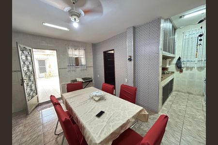Casa à venda com 204m², 3 quartos e sem vagaCozinha