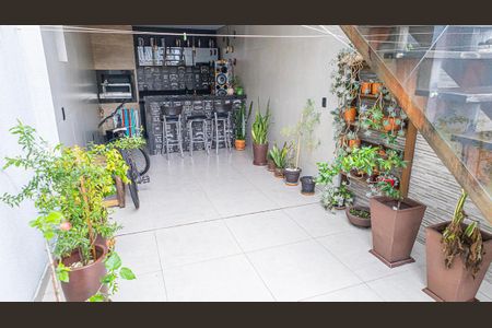 Casa de condomínio à venda com 184m², 3 quartos e 3 vagasArea gourmet