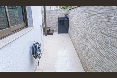 Casa de condomínio à venda com 184m², 3 quartos e 3 vagasArea gourmet