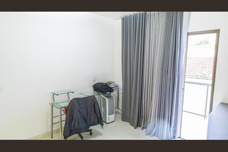 Casa de condomínio à venda com 184m², 3 quartos e 3 vagasQuarto 3 / varanda