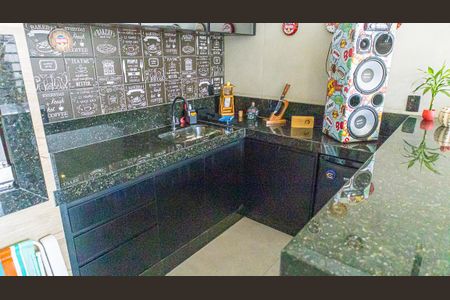 Casa de condomínio à venda com 184m², 3 quartos e 3 vagasArea gourmet